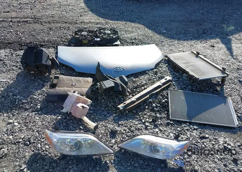 2011 Toyota Sienna Le V6 из США, поврежденный, VIN 5TDKK3DC9BS015637